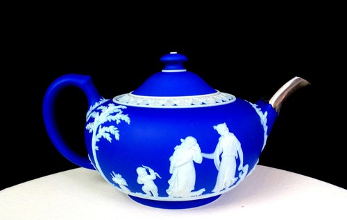 Wedgwood antique dark - antique, blue
