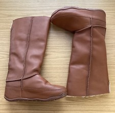 Fitflop Shearling Mukluk Knee