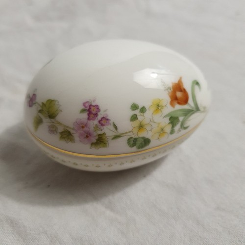 Wedgewood vintage hand - wedgewood, painted