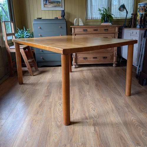 Mid century solid - mid, hard