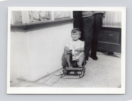 Old photo small - b&w,