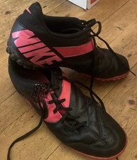 Nike Mens Rare Nike Bomba pink Black Astro Trainers UK Size 11