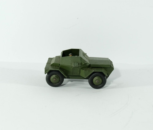 Dinky toys 673 - scout, car