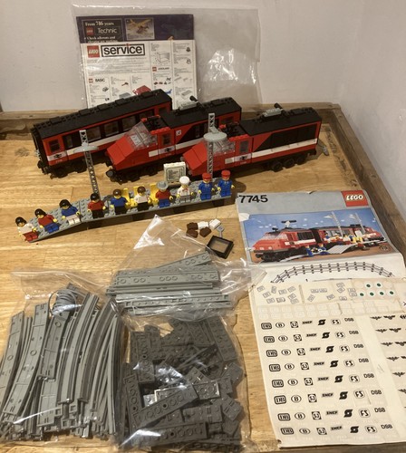 Lego classic trains 12v 7745 - classic,