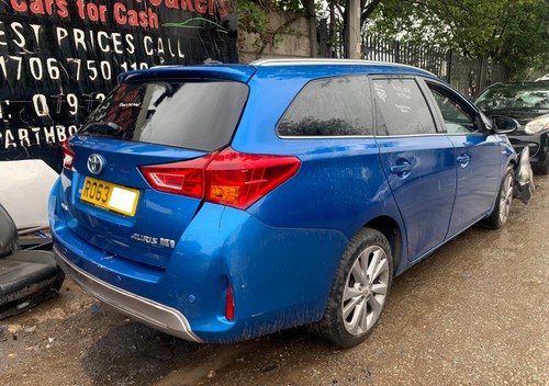 Toyota auris hybrid estate - toyota,