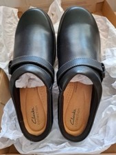 Clarks leather clogs mules