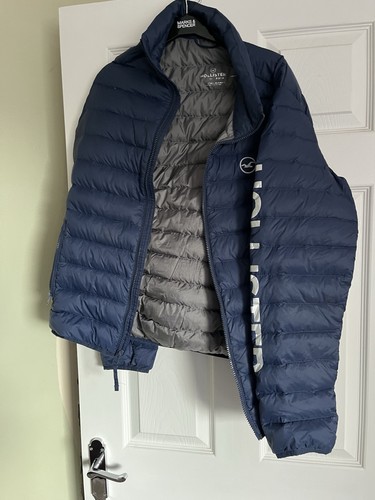 Hollister black puffer jacket - hollister,