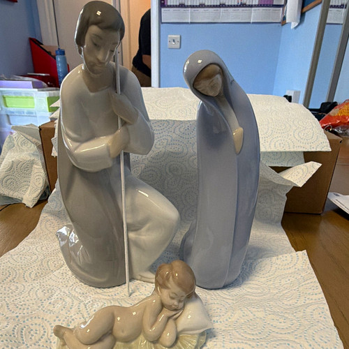 Lladró porcelain nativity - lladró,