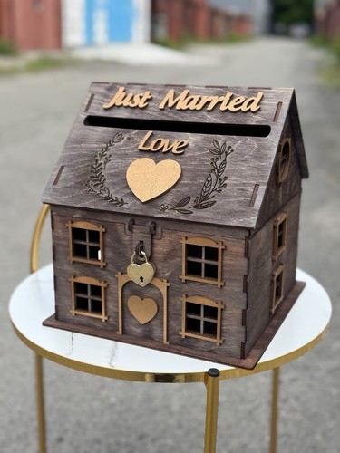 Wedding card box with - , lock