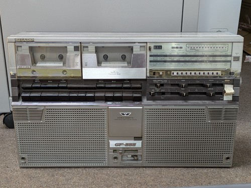 Sharp 555 band boombox - 4-band,