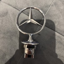 Mercedes-Benz Bonnet Star