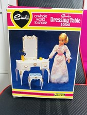 VINTAGE SINDY DOLL DRESSING TABLE, STOOL & ACCESSORIES BOXED