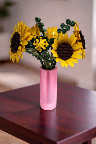 Vase for lego sunflowers - vase,
