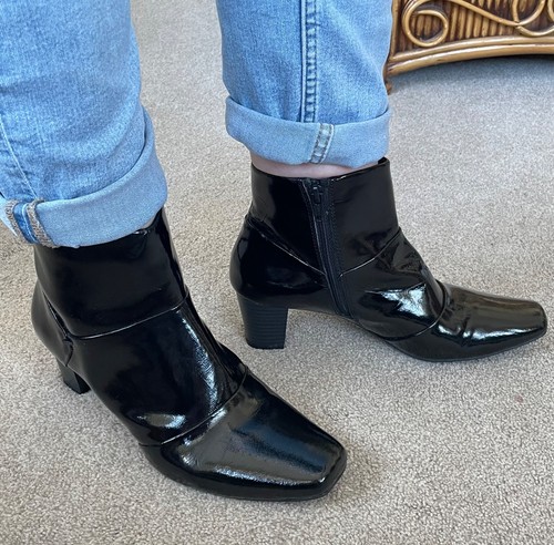 Footglove black patient - m&s,