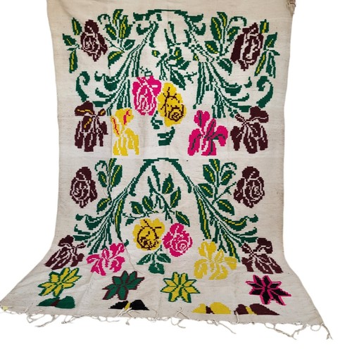 Moroccan handmade vintage rug - handmade,