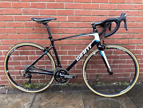 Giant defy road bike - giant,
