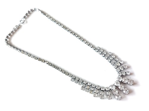Silver tone necklace - silver, retro