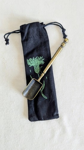 Witch casket herb scoop - witch,