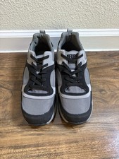  Men's Black Gray Athletic