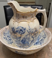 Vintage Wash Basin and Pitcher