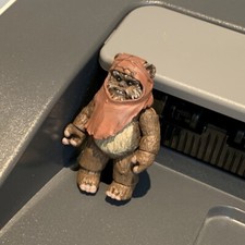 Star Wars Vintage Collection Return of the Jedi WICKET Ewok VC27 2010 figure KZ5