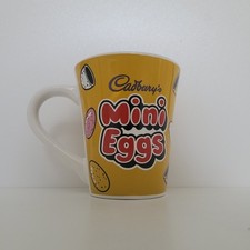 NEVER USED - Vintage Cadbury's Mini Eggs Mug With Parrot from the 1990's. AAA006