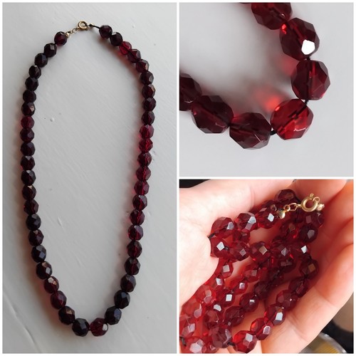 Stunning vintage deep - , red