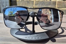 Oakley Holbrook TI (Titanium) 