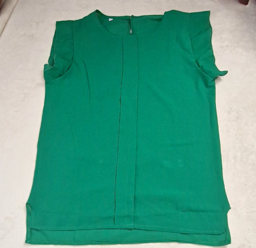 Women green round neck cap - neck,