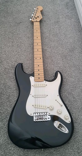 Squier fender stratocaster - by,