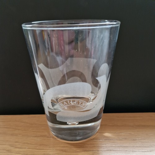 Baileys glass irish cream - baileys,