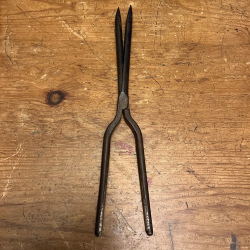 Antique iron metal curling - iron,