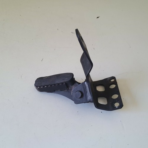 Front right footboard pedal - front,