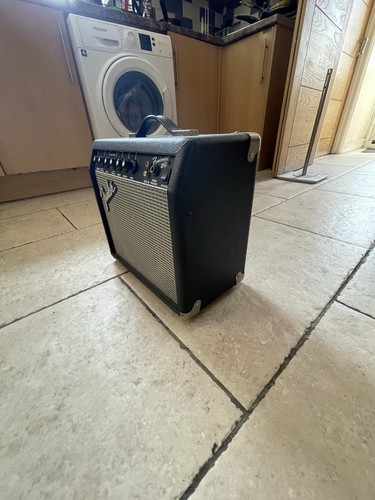 Fender frontman 15g - frontman, guitar