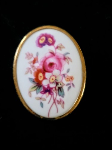 Royal worcester brooch - royal,