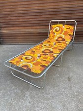 VINTAGE RETRO FLORAL