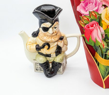 TEAPOT - PIRATE sitting on OLD