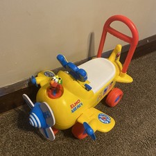 Kiddie Land Sesame Street Elmo