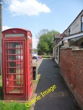 Photo 6x4 Crick: a red phone