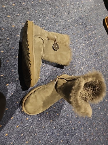 Grey uggs ugg - uggs, button