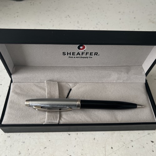 Boxed sheaffer white dot - dot,