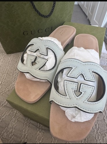 Gucci women sandals size 4 - gucci,