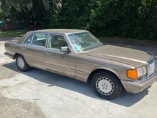 Mercedes Benz W126 560 SEL