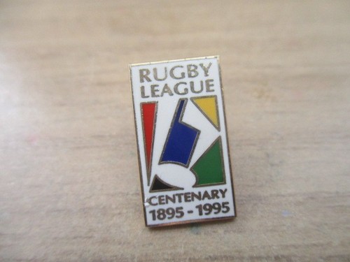 Rugby football enamel - rugby, badge