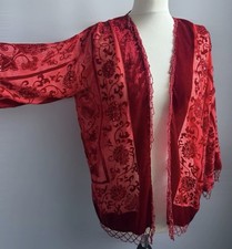 🎄 PeekaBoo Vintage Red Silk