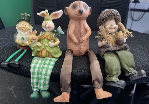 Shelf sitter dolls - shelf,