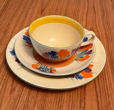 CLARICE CLIFF AUTUMN CROCUS TRIO, GLOBE SHAPE CUP SAUCER  PLATE GREAT  CONDITION