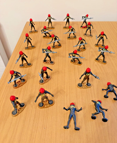 Ze121 britains 9150 space - ,