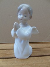 Lladro porcelain figurine of an Angel Praying model No.4538