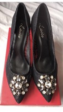 LAVIE WOMENS SIZE 4 LACE NET